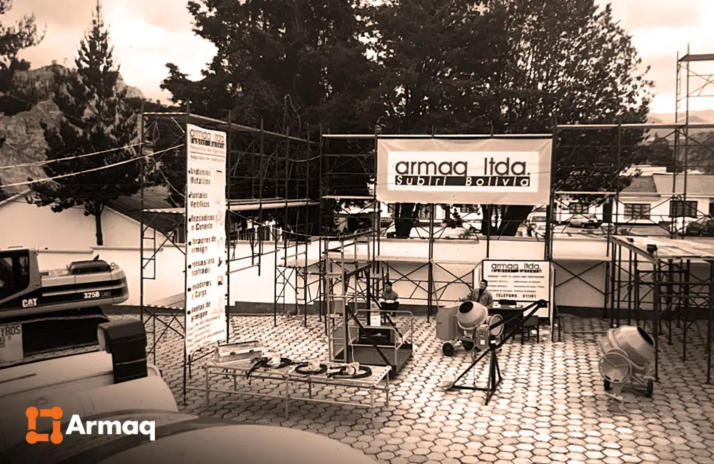 HistoriaArmaq005 HistoriaArmaq005 Armaq
